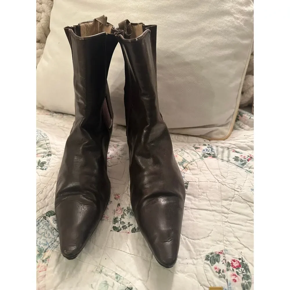 VINTAGE MANOLO BLAHNIK KITTEN HEEL ANKLE CHELSEA BOOTS